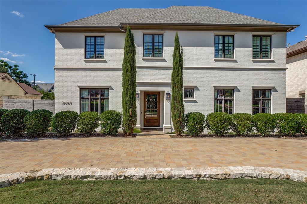 Luxury on Lovers! Built in 2015 by Barnett West Custom Homes, with interiors by Elizabeth Ryan, this gorgeous home has it all. Chef's kitchen features Sub-Zero and Wolf appliances. Two home office spaces, as well as a large dining room and two living rooms downstairs. Upstairs you will find 4 oversized bedrooms with en suite baths and bonus room. 3 car tandem garage features GarageSmart storage technology. Covered patio with outdoor BBQ and fireplace. Ample parking behind electric gate in driveway, as well as in front circle drive.