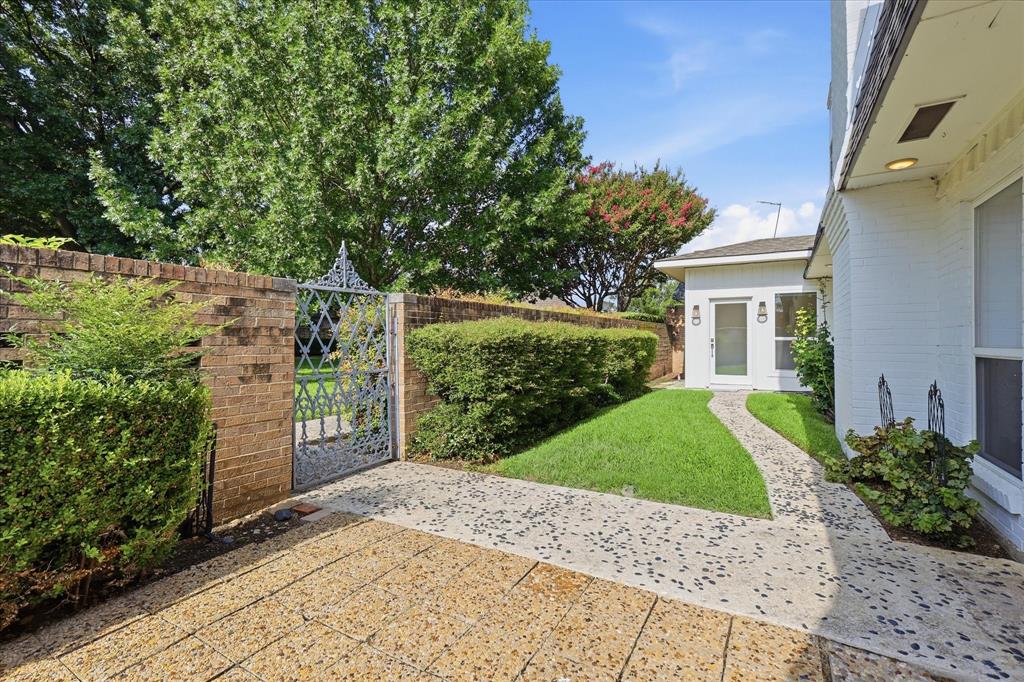Town House Villa - Residential