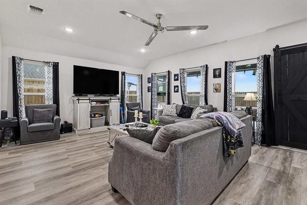 Meadows-Palmer Ph 5 Sec 1 - Residential