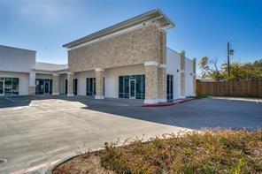 This newly built retail center 2024 boasts direct visibility and monument signage on a major retail corridor. With a traffic count of approximately 77,000 VPD, it captures a steady flow of regional consumers from downtown Fort Worth, Haslet and all the way to Alliance. Centrally positioned in a thriving area 4 miles north of the Fort Worth Stockyards with 9M+ visitors a year. One hour to DFW airport, ten minutes to Meachum airport, this location is ideal for restaurants, shops, and services seeking high exposure and easy accessibility. Located in the middle of the north Fort Worth metroplex.