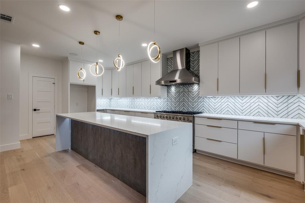 Mount Auburn - Residential