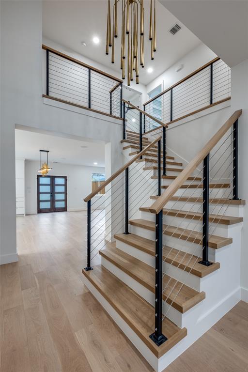 Mount Auburn - Residential