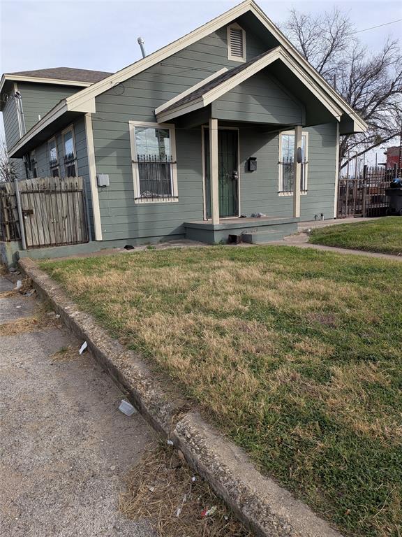The true value of this property is its prime location. Situated just minutes from the rapidly growing downtown Fort Worth area, opportunities like this are becoming harder to find. The nearly one-acre lot offers flexibility, and city zoning allows for multiple potential uses. Buyers are encouraged to verify permitted uses directly with the City. A usable existing home adds immediate functionality while you plan future development.