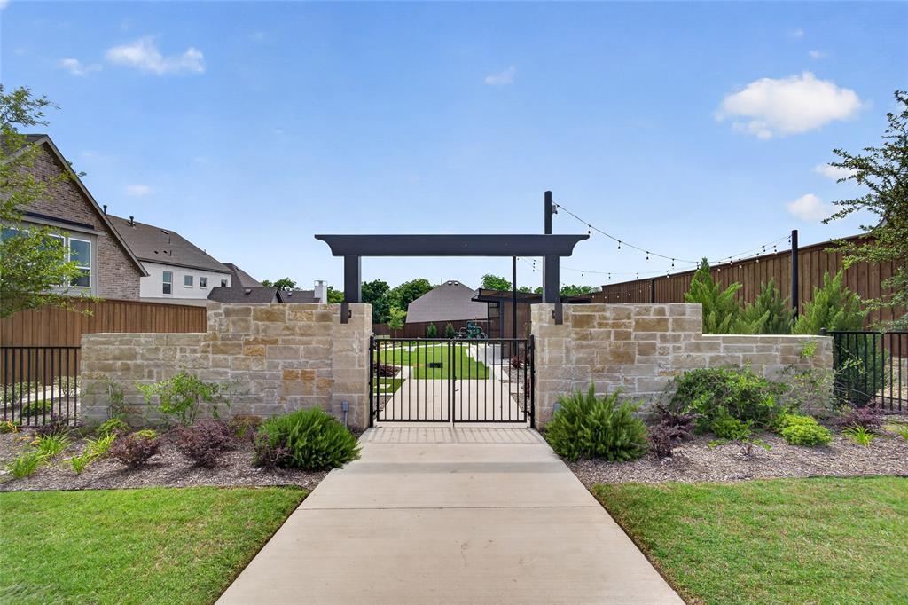 White Rock Trail Add - Residential