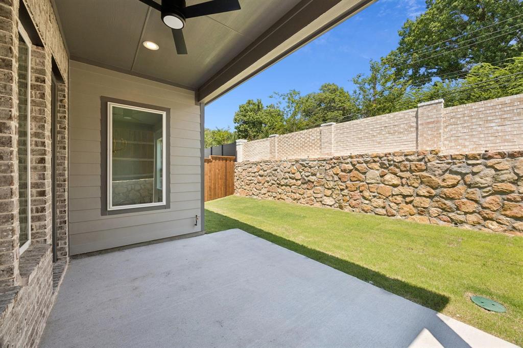 White Rock Trail Add - Residential