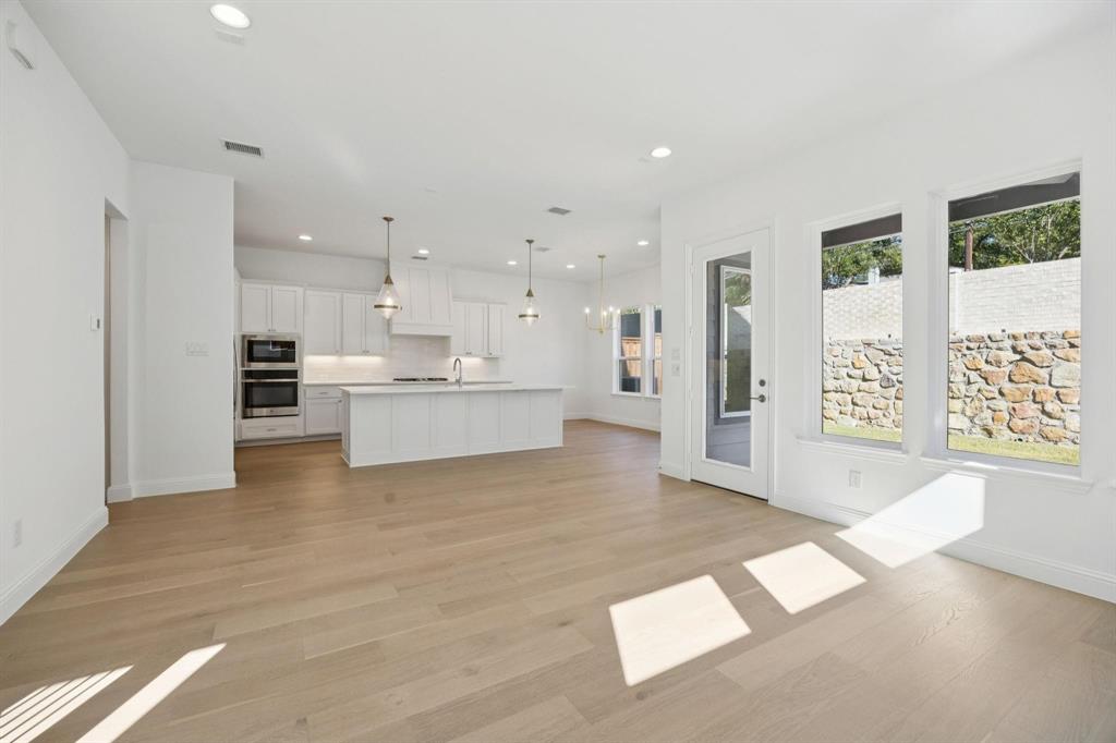 White Rock Trail Add - Residential