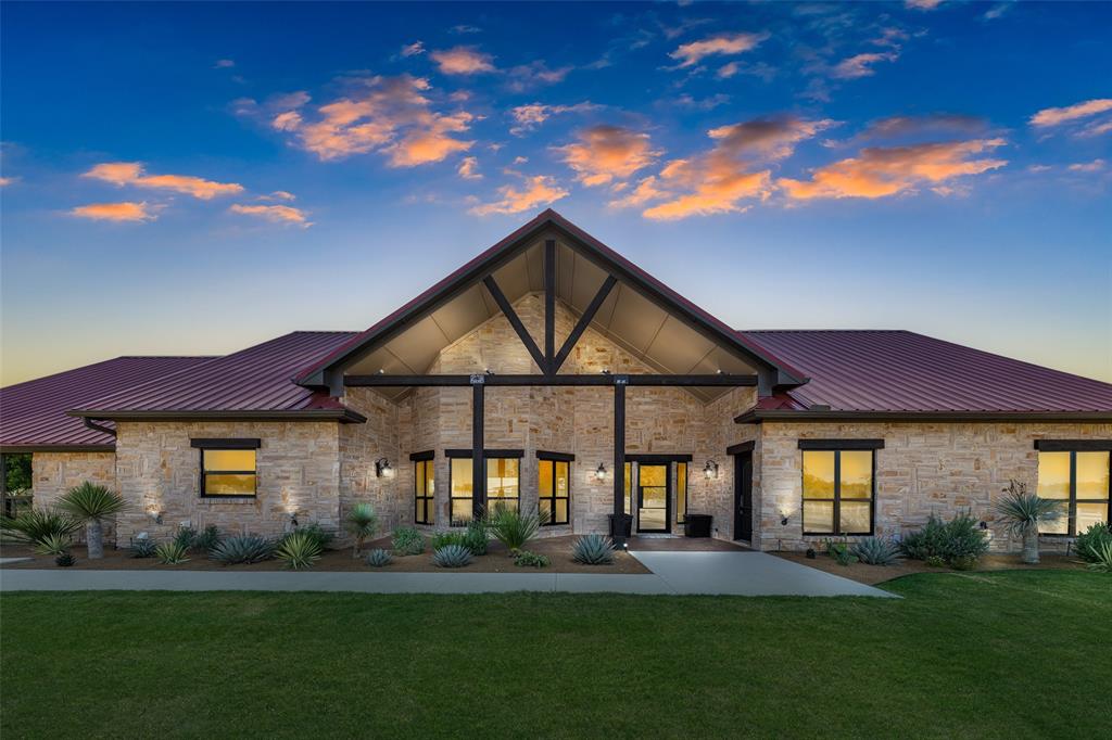 Blue Sky Estate - Farm
