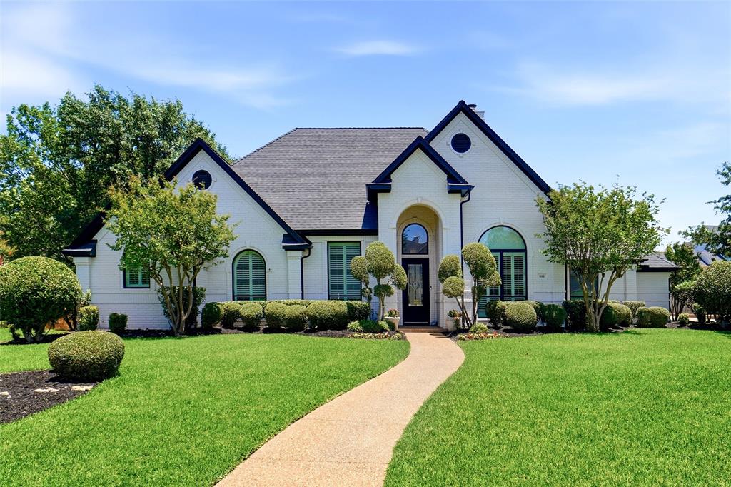 Nestled on a quiet cul-de-sac in the heart of Southlake, this beautifully updated home combines timeless style with modern comfort. The freshly painted white brick exterior and new windows create stunning curb appeal, while the thoughtfully renovated interior offers exceptional livability.
The updated kitchen serves as the heart of the home, featuring stylish finishes and large eating area. Entertain with ease at the custom bar complete with a pass-through window, creating the perfect indoor-outdoor connection for gatherings.
Designed with both everyday living and entertaining in mind, the home offers three bedrooms on the main level, providing convenience and flexibility. Upstairs, you'll find a spacious fourth bedroom alongside an impressive media room featuring its own bar—an ideal retreat for movie nights, game days, or hosting guests.
Step outside to your private backyard oasis, where a sparkling pool is surrounded by beautiful new tile decking, creating a resort-like setting for relaxation and entertaining.
Located in a highly sought-after Southlake location, this home offers easy access to top-rated schools, shopping, dining, and everything the community has to offer. A rare opportunity to enjoy updated living, exceptional entertaining spaces, and a prime location all in one beautiful home.
801 Ridgedale Court is the perfect blend of style, function, and Southlake living.