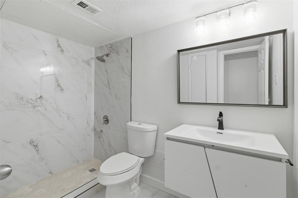 Windtree Condos - Residential