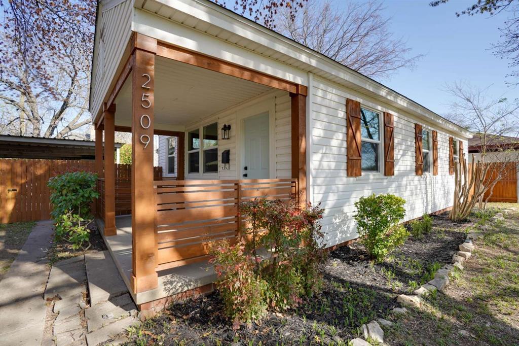 Do not miss your chance to live in this beautifully renovated property! This house has been renovated throughout with a completely updated kitchen with quartz countertops and stainless steel appliances, completely updated bathrooms, new windows, fresh paint throughout, and much more!
Your future home has a spacious fenced backyard, secure covered parking, washer-dryer connections, and wonderful neighbors!

Live in this beautiful quiet neighborhood and be just minutes from everything Fort Worth has to offer.