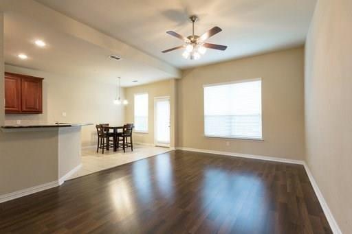 The Twnhms At Continental S - Residential