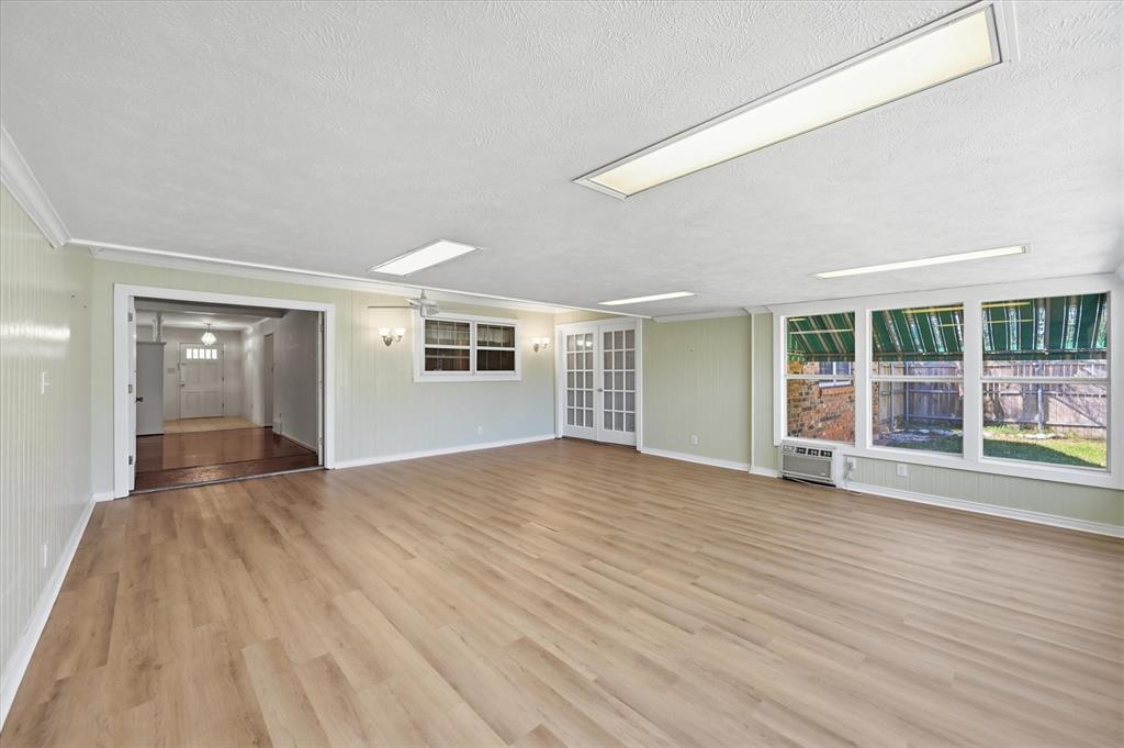 Shady Valley Acres Add - Residential