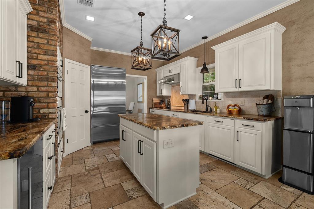 Shadow Ridge Estate - Residential