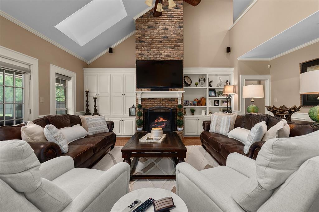 Shadow Ridge Estate - Residential