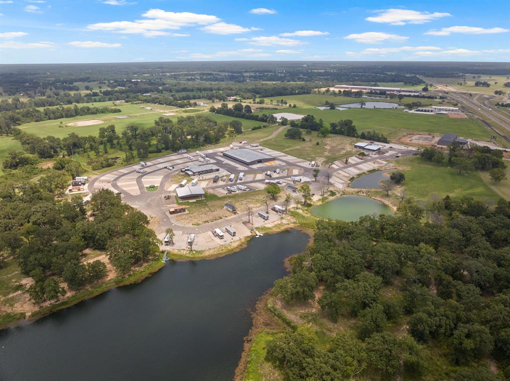 Twin Lakes Resort - Residential