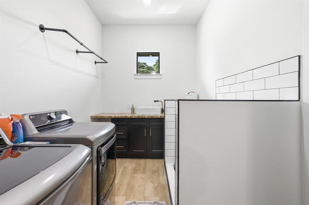 Tinsley Tam - Residential