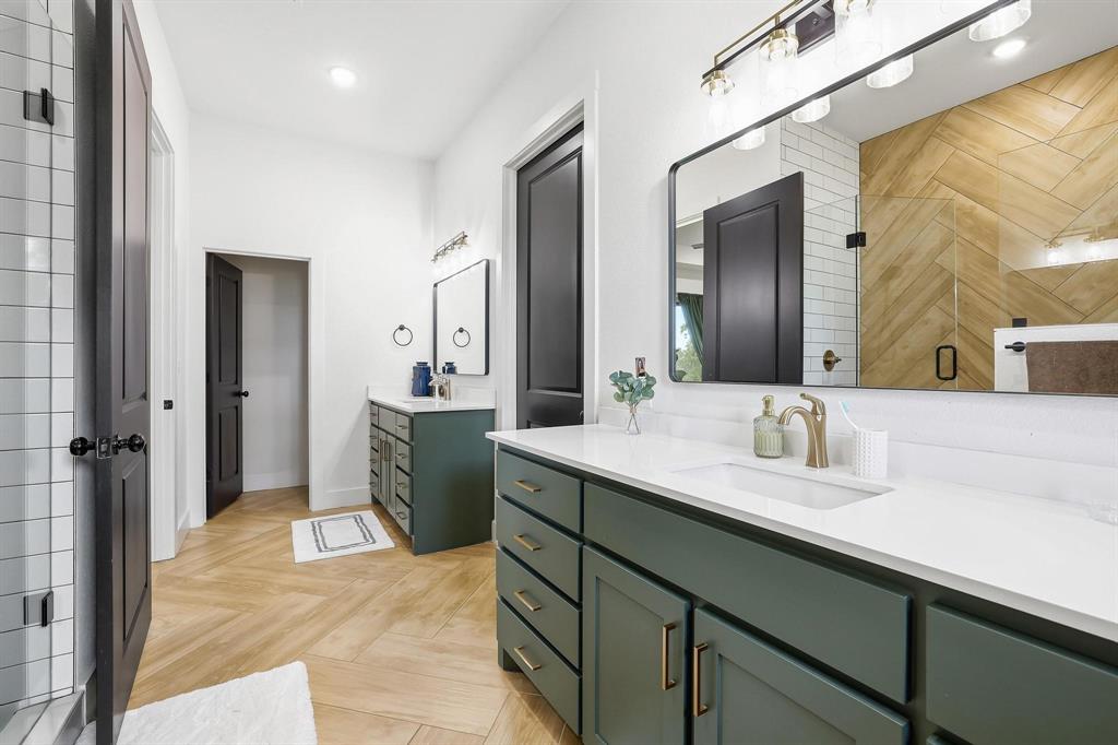 Tinsley Tam - Residential