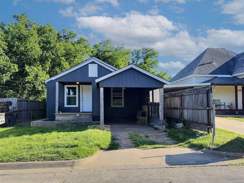 Welcome to 330 E Thompson — a charming home located in the heart of Jacksboro. This property offers comfort, functionality, and convenience, making it an excellent option for homeowners seeking small-town living with easy access to local amenities.

Inside, you’ll find a practical layout with inviting living spaces. The home provides comfortable bedrooms, a functional kitchen, and flexible space to suit your needs — whether that’s everyday living, working from home, or just enjoying an evening in a small town.

The property sits in an established neighborhood with close proximity to schools, shopping, dining, and downtown Jacksboro. The manageable lot offers room to enjoy outdoor living while maintaining ease of upkeep.

Whether you’re a first-time buyer, downsizing, or simply looking for a place to call home in a welcoming community, 330 E Thompson presents a wonderful opportunity.