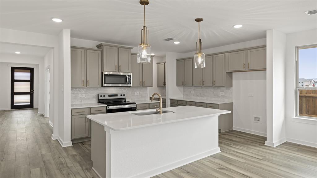 Sheppard's Place - Residential