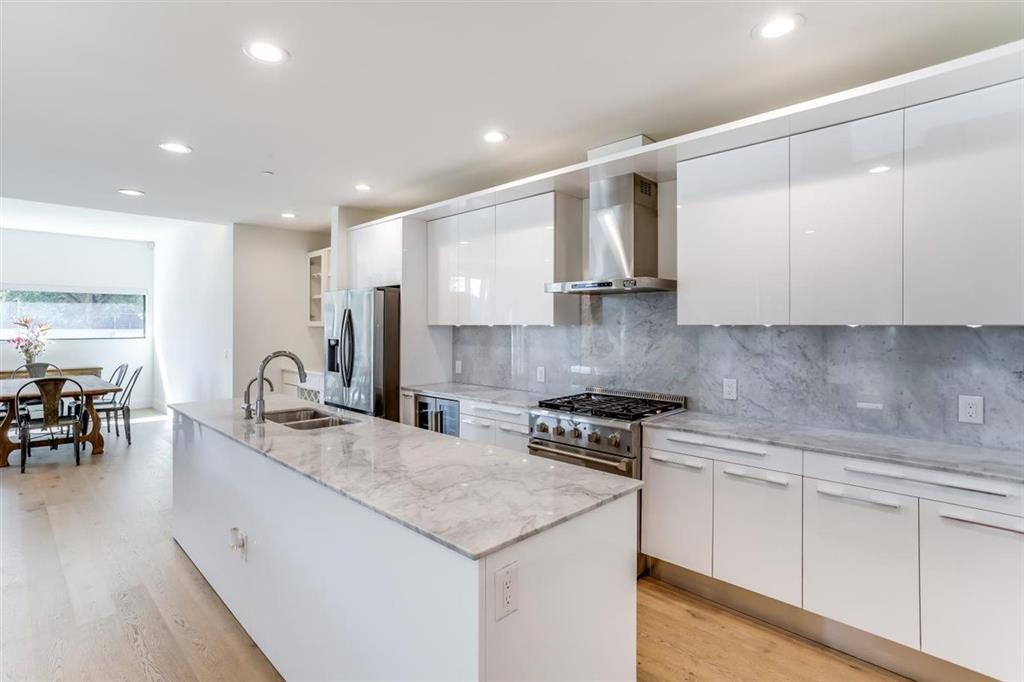 3923 Cole Ave Condos - Residential