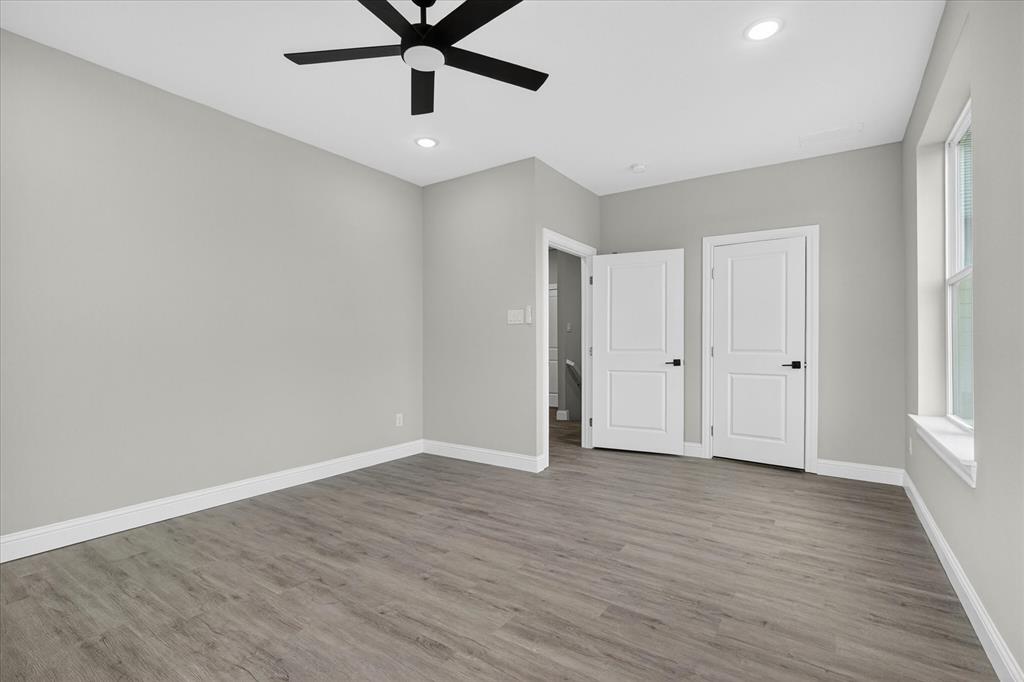 Carrier Parkway Townhomes - Residential