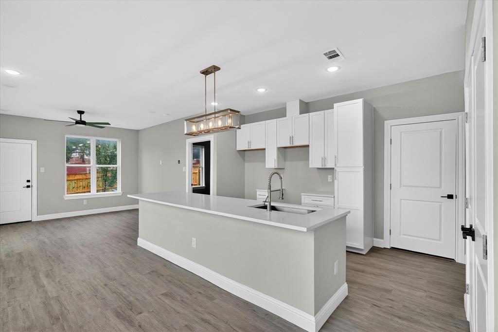 Carrier Parkway Townhomes - Residential
