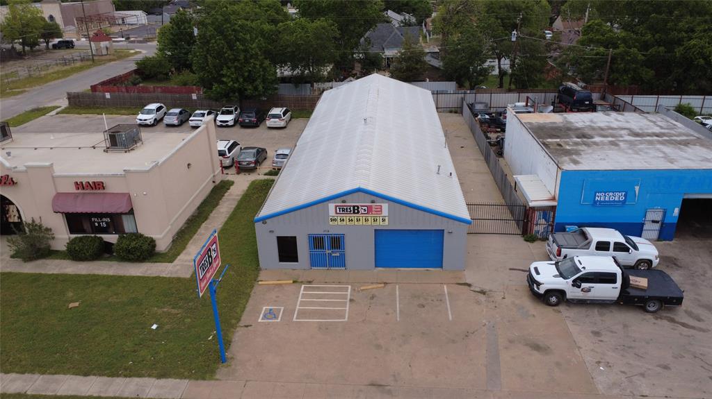 Exceptional commercial property located on high traffic Azle Avenue in the heart of Fort Worth's Far Greater Northside corridor. This 3,700 SF one-story building sits on a 7,000 SF lot and offers outstanding visibility with approximately 9,500 vehicles per day on Azle Ave and 14,000 vehicles per day on nearby Long Ave putting your business in front of a consistent, active customer base.
Zoned E and ER Neighborhood Commercial, this versatile property supports a wide range of uses including retail, offices, restaurants, bakeries, beauty and barber shops, drug stores, studios, banks, gasoline sales, healthcare, and public civic uses. Alcohol sales permitted for off-premise consumption and as part of food service operations.
Strategically positioned within a densely populated, community of over 20,000 residents within a 3-minute drive, making this an ideal location for neighborhood serving retail or service businesses. Building height allowance up to 45 feet.
Originally built in 1960 and previously operated as a retail auto supply store, the space is ready to be repositioned for your vision. Whether you're an investor, entrepreneur, or owner-user, this property offers a rare combination of location, zoning flexibility, and community demand.
Do not miss this opportunity to establish or expand your business in one of Fort Worth's most active neighborhood commercial corridors.