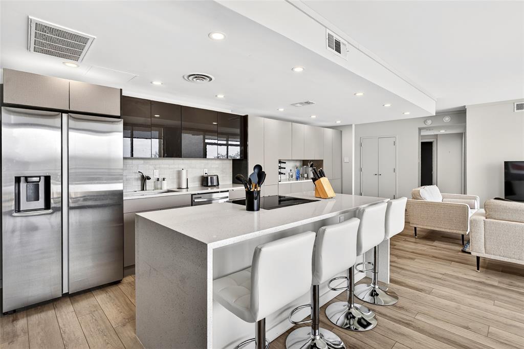 Preston Tower Condominium - Residential