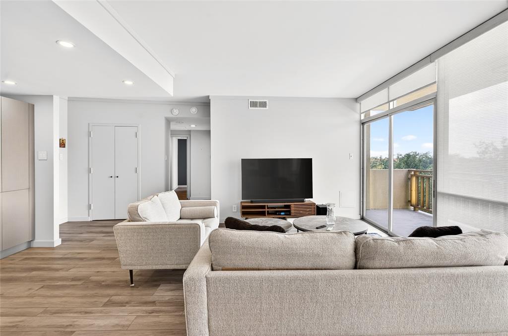 Preston Tower Condominium - Residential