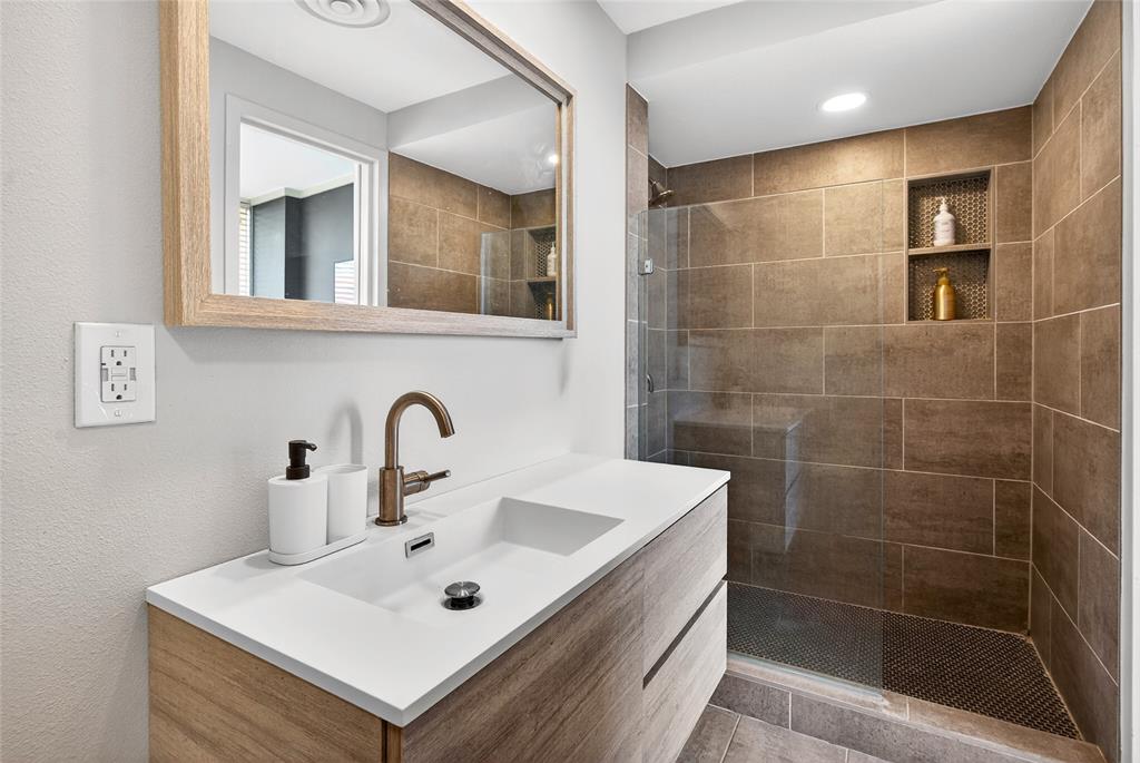 Preston Tower Condominium - Residential