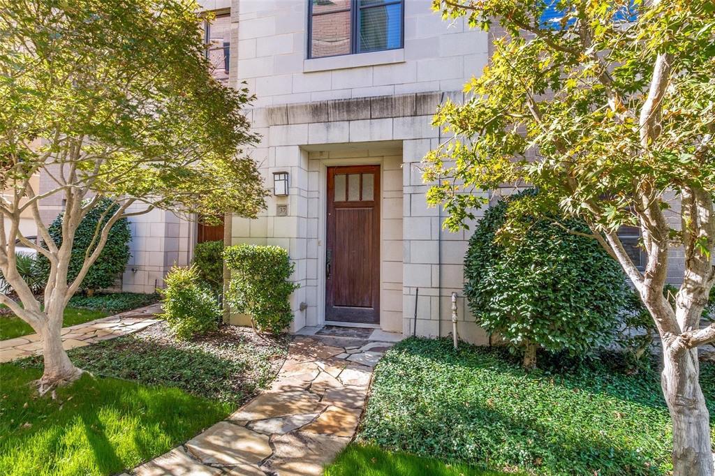 Vine Condo - Residential