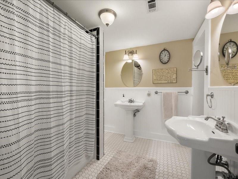 Websters Rev Of Bellevue Hill - Residential