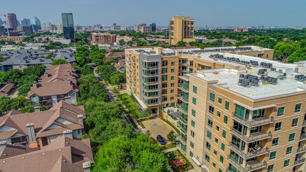 Nestled in the prestigious Highland Park area of Dallas, The Katy provides residents with the ultimate sense of home. Upon entering, you’ll be immediately impressed with the craftsmanship and quality of our genuine hardwood flooring. Our kitchens are fully equipped with stylish stainless-steel appliances and elegant cabinetry, making it ideal for preparing delicious meals with friends or gathering around and relaxing. With open-concept floor plans, you can prepare dinner while still being a part of the living room conversation. Prepare to experience hotel style luxury next to the Katy Trail. To learn more about our spacious floor plans and interior features, contact us today to schedule your tour!