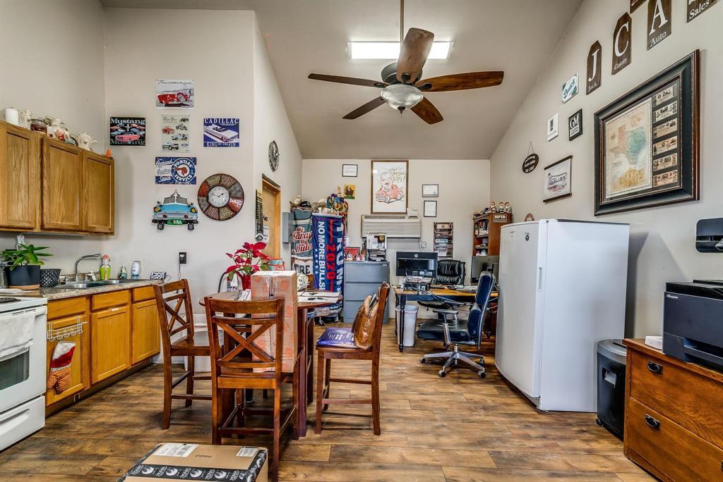 Lindsey DBA: Jack County Auto Sales - Commercial Sale