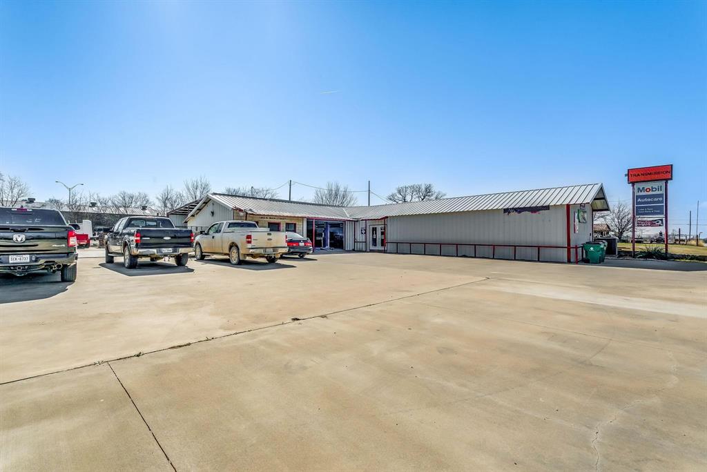 Lindsey DBA: Jack County Auto Sales - Commercial Sale