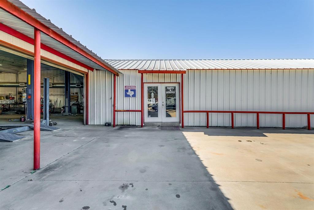 Lindsey DBA: Jack County Auto Sales - Commercial Sale