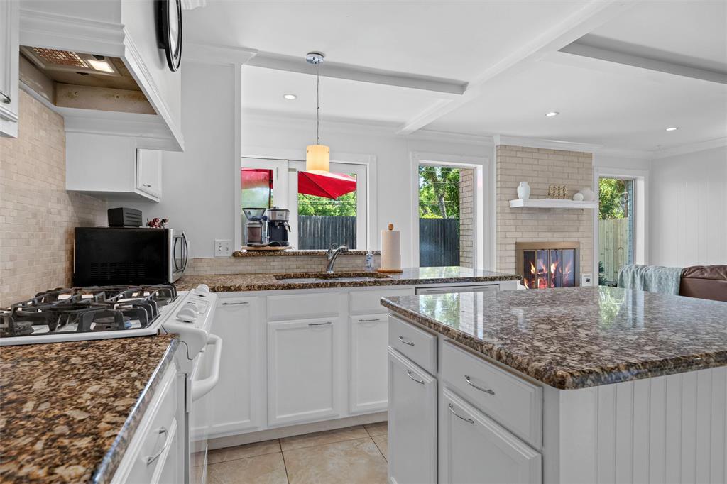 Oak Hollow Arlington - Residential