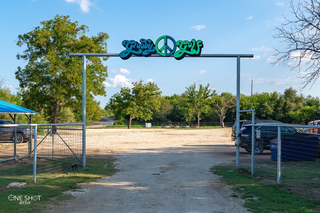 Original Town Coleman - Commercial Sale