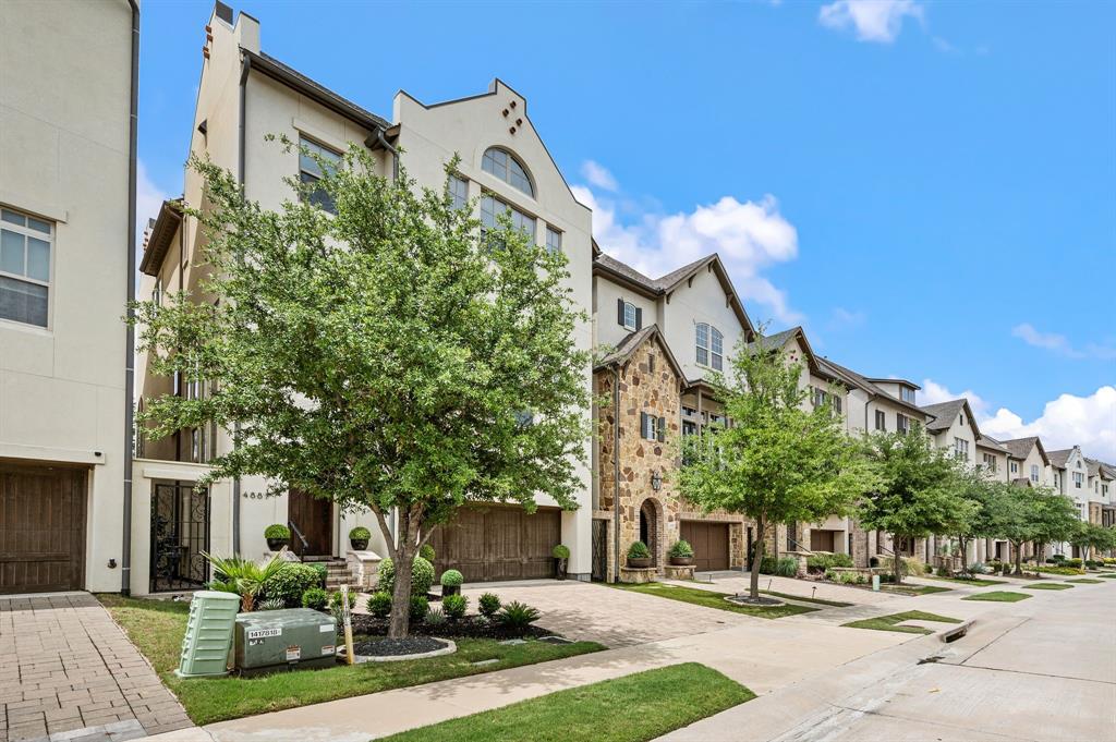 Vue Las Colinas - Residential
