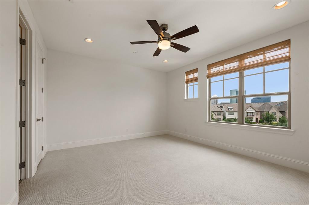 Vue Las Colinas - Residential