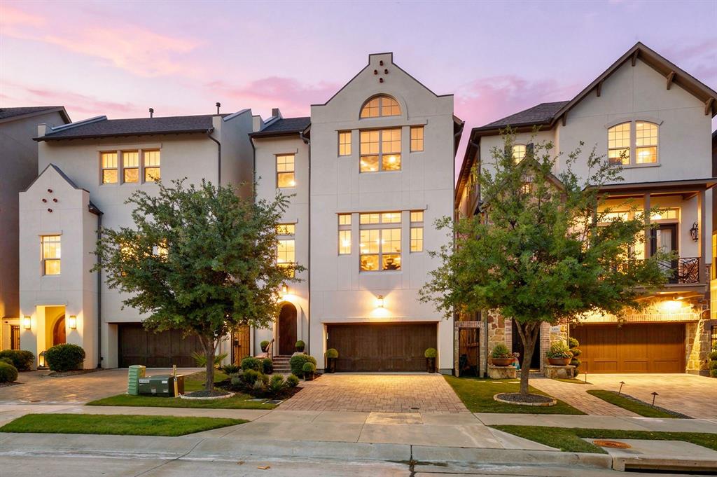 Vue Las Colinas - Residential