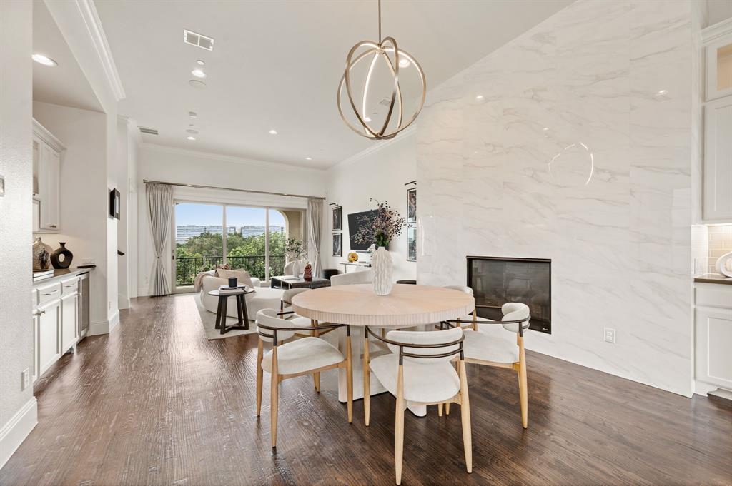 Vue Las Colinas - Residential
