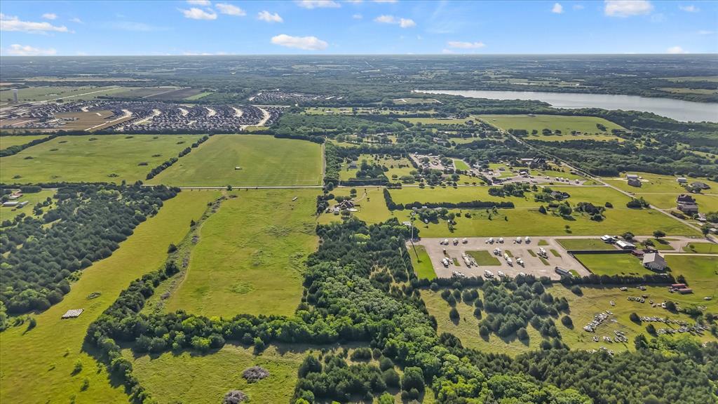 A0739 - Land