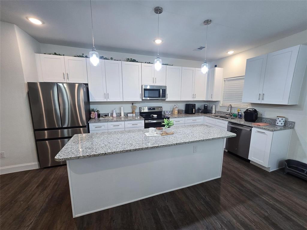 Canyon Creek III - Residential