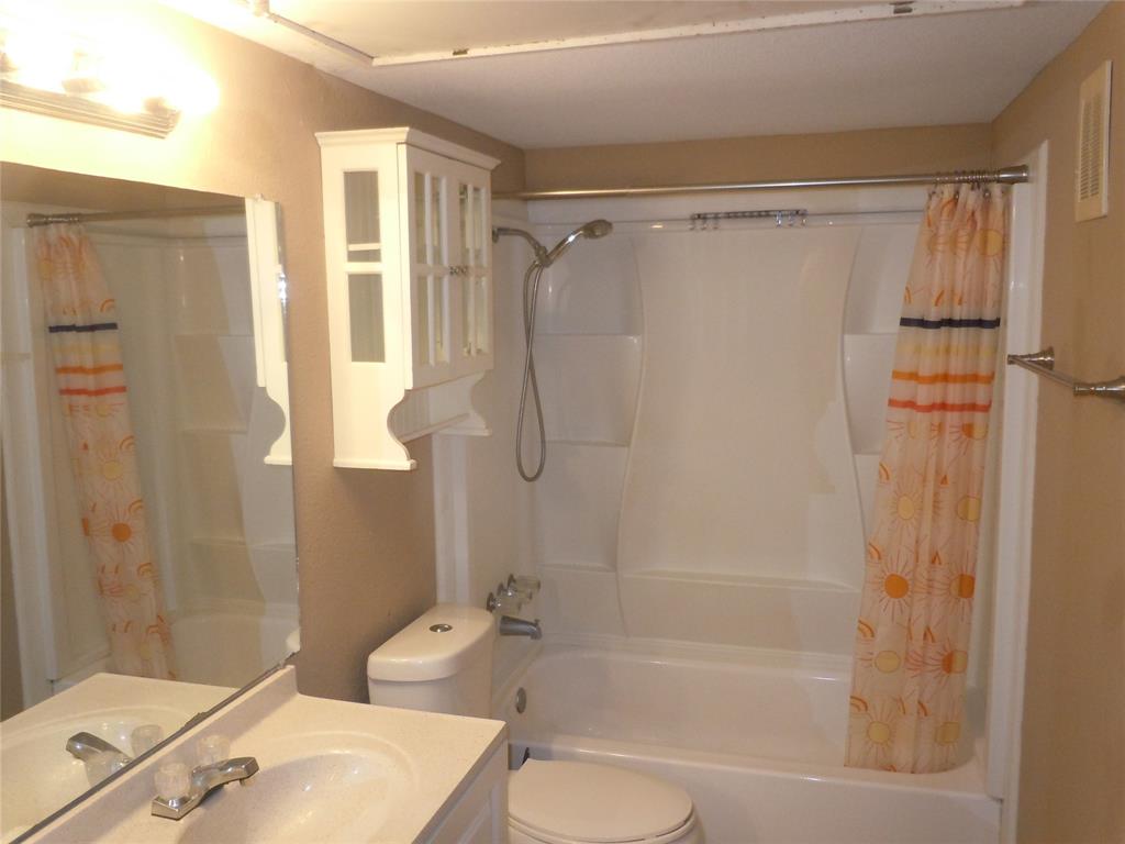 Woodhaven Condo - Residential Lease