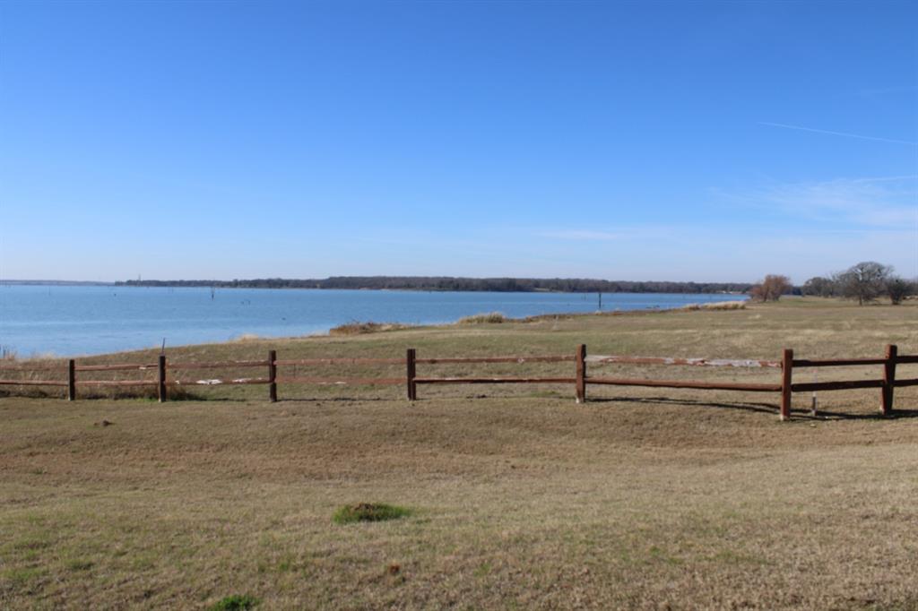 Triangle shores - Land