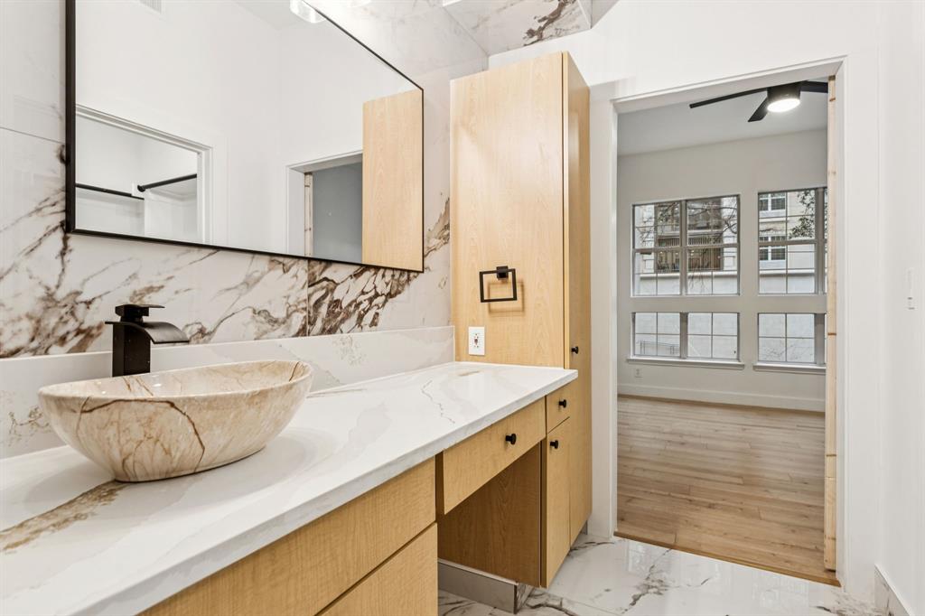 Renaissance On Turtle Creek Condo - Residential