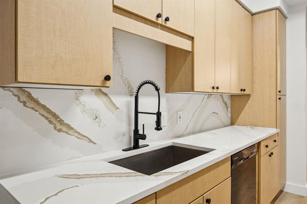 Renaissance On Turtle Creek Condo - Residential