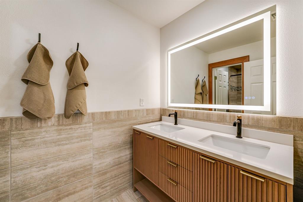 HART MARTIN D A-G0484 - Residential
