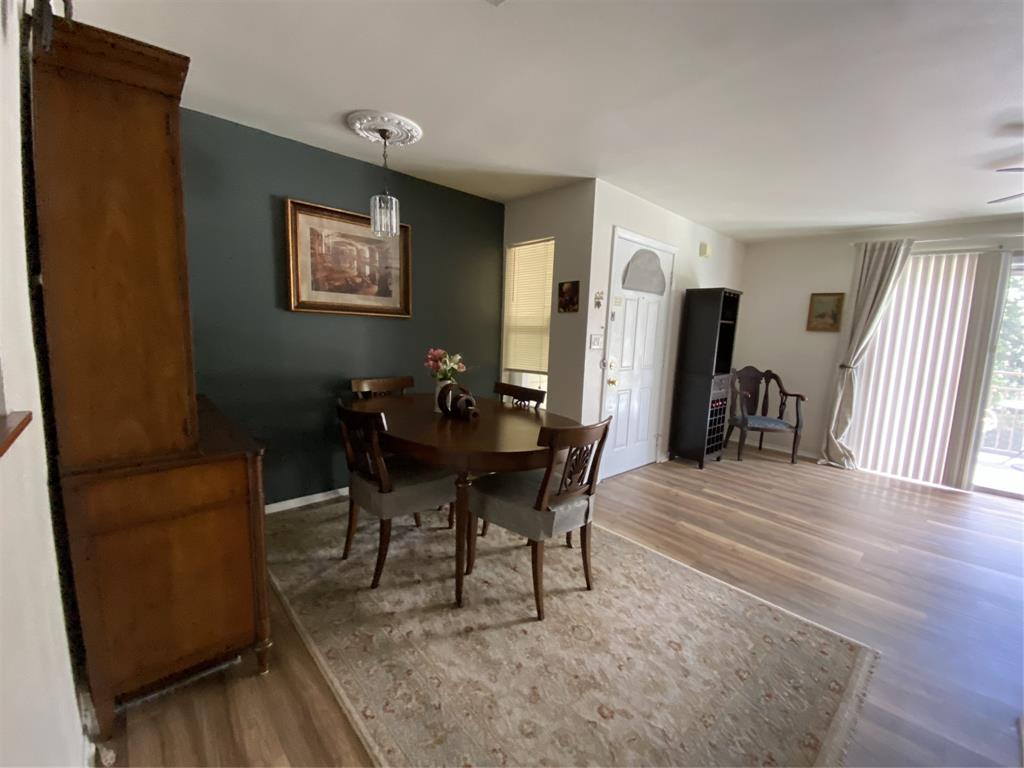 1500 Lakeshore, Hillside Villa - Residential